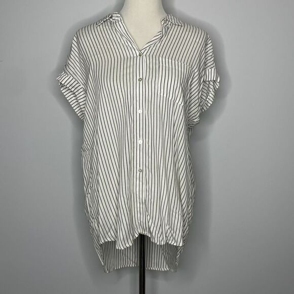 Jane and Delancey Tops - Jane + Delancey- White & Grey Striped Button Down
